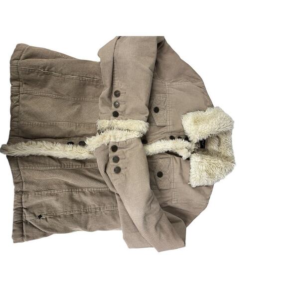 Black Rivet corduroy trucker jacket with a faux fur collar and trim
Size L - Picture 8 of 16